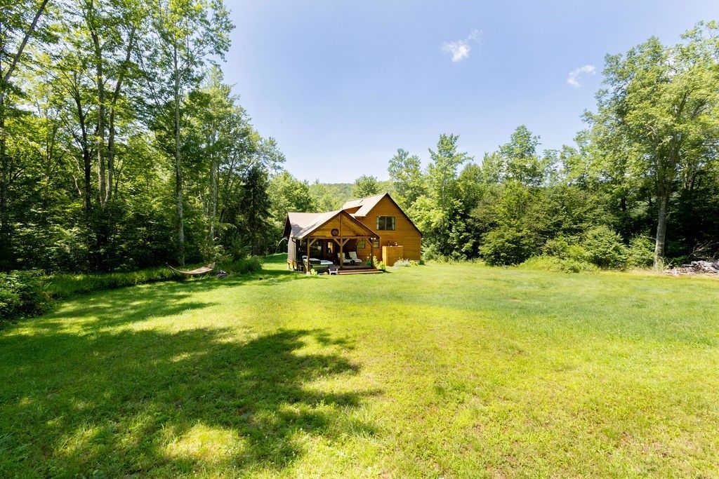 New Kingston, New York, 12459, United States, 3 Bedrooms Bedrooms, ,2 BathroomsBathrooms,Residential,For Sale,1907785