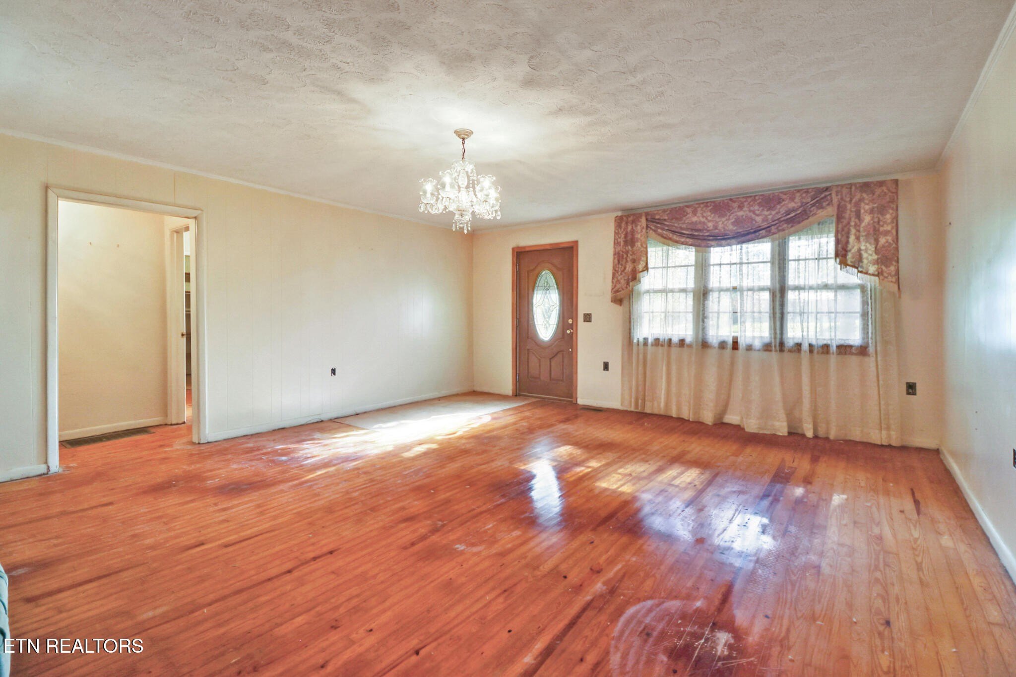 Crossville, Tennessee, 38555, United States, 2 Bedrooms Bedrooms, ,1 BathroomBathrooms,Residential,For Sale,1982388