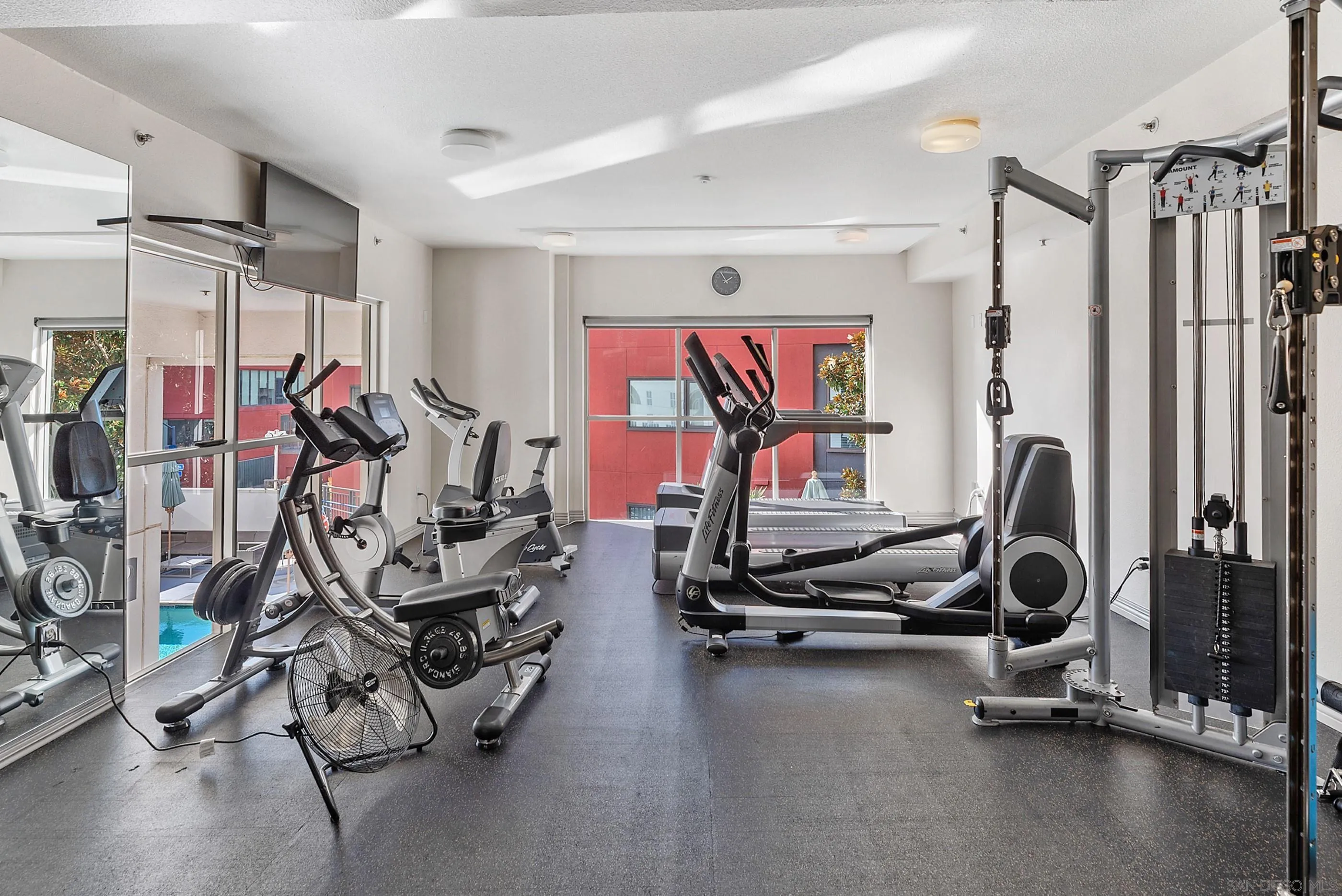 San Diego, California, 92101, United States, 1 Bedroom Bedrooms, ,1 BathroomBathrooms,Residential,For Sale,1999122