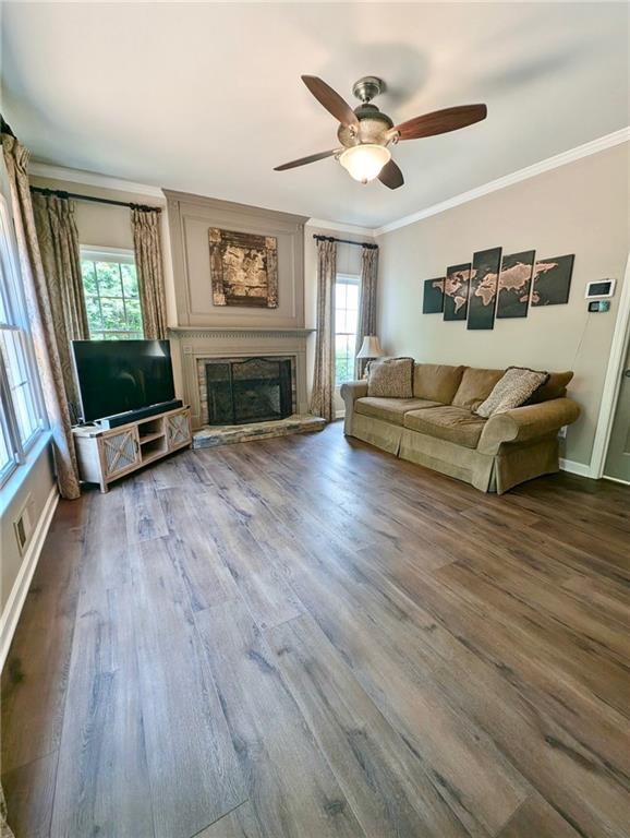 Suwanee, Georgia, 30024, United States, 5 Bedrooms Bedrooms, ,4 BathroomsBathrooms,Residential,For Sale,1873218