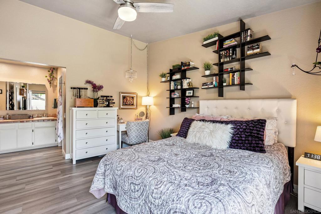 San Diego, California, 92122, United States, 2 Bedrooms Bedrooms, ,2 BathroomsBathrooms,Residential,For Sale,2002525