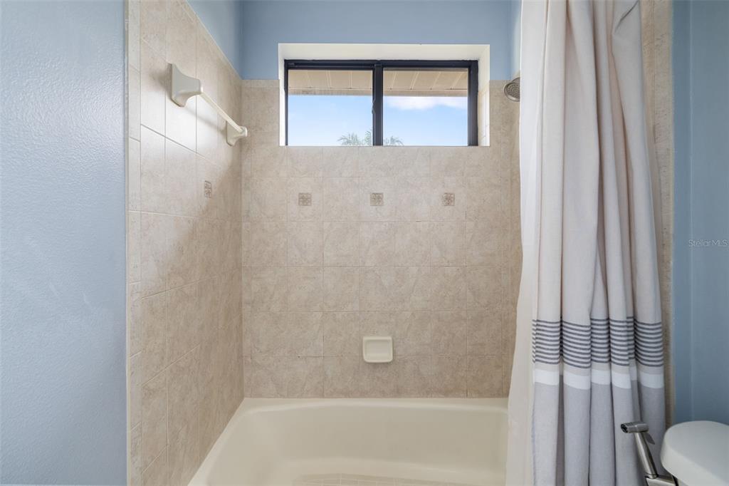 Lakewood Ranch, Florida, 34202, United States, 5 Bedrooms Bedrooms, ,4 BathroomsBathrooms,Residential,For Sale,1992150