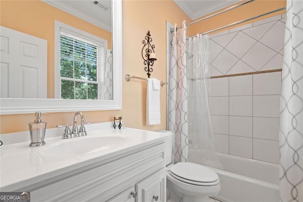 Canton, Georgia, 30114, United States, 4 Bedrooms Bedrooms, ,5 BathroomsBathrooms,Residential,For Sale,1880359