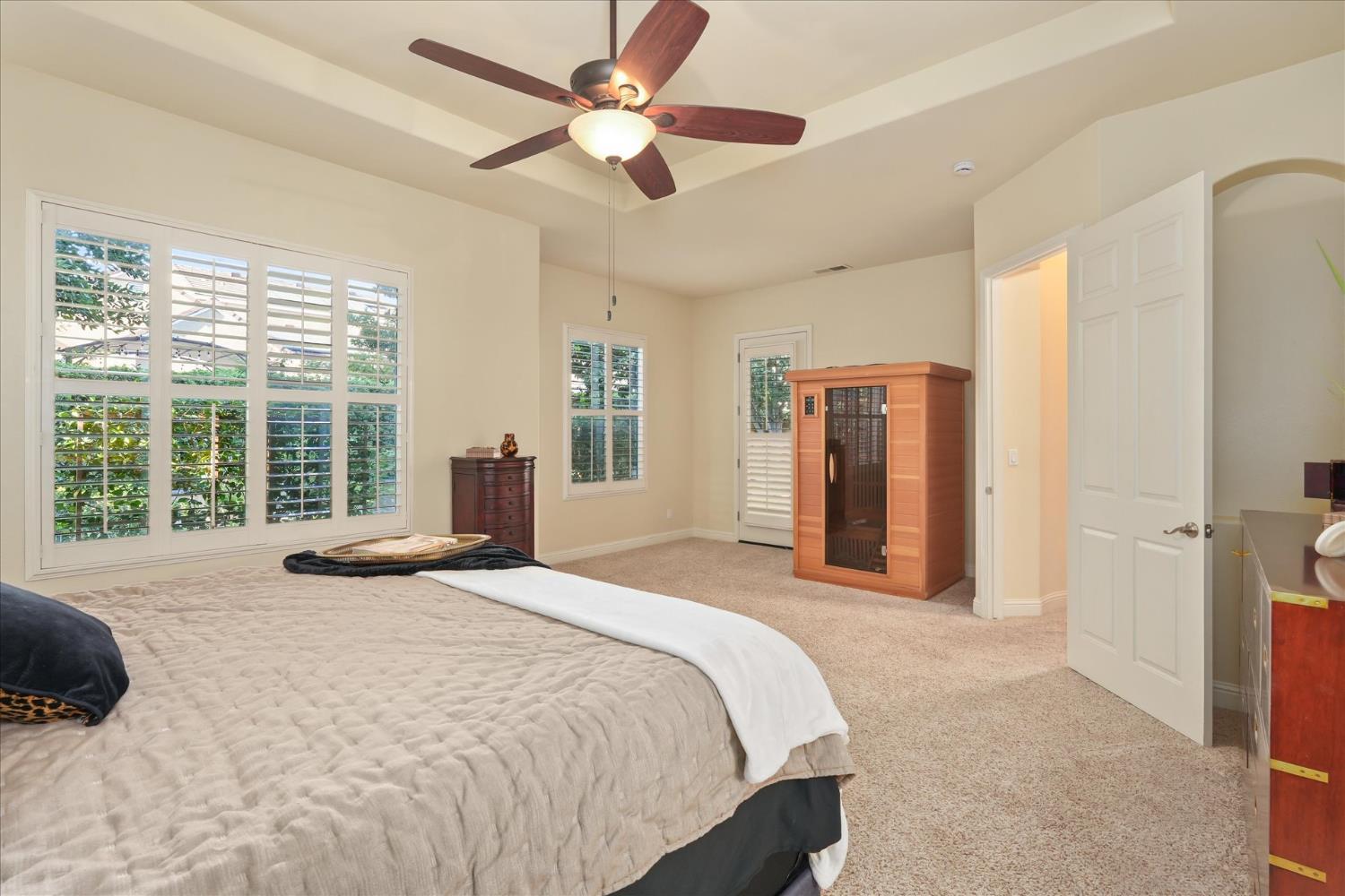 Clovis, California, 93619, United States, 3 Bedrooms Bedrooms, ,2 BathroomsBathrooms,Residential,For Sale,1942854