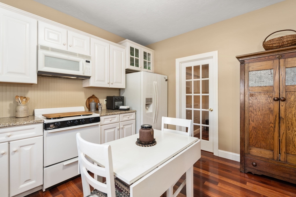 Uxbridge, Massachusetts, 01569, United States, 2 Bedrooms Bedrooms, ,2 BathroomsBathrooms,Residential,For Sale,2006333