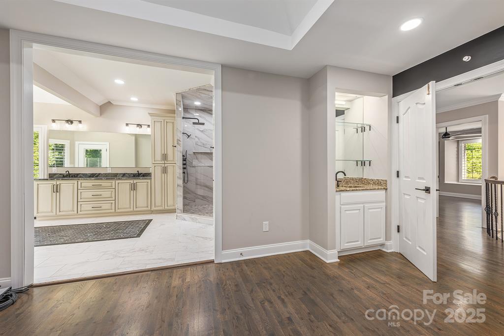 Stanley, North Carolina, 28164, United States, 6 Bedrooms Bedrooms, ,4 BathroomsBathrooms,Residential,For Sale,1976979