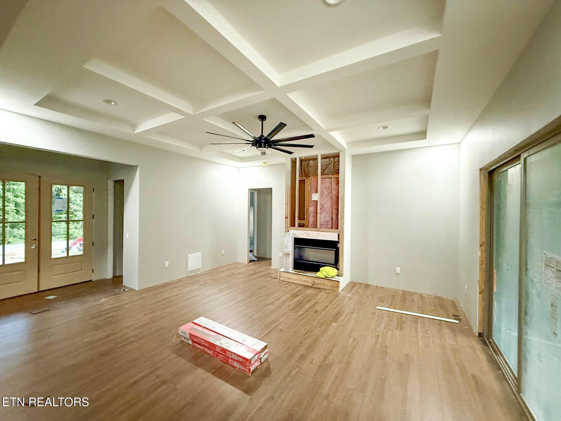 Crossville, Tennessee, 38571, United States, 3 Bedrooms Bedrooms, ,4 BathroomsBathrooms,Residential,For Sale,1981964