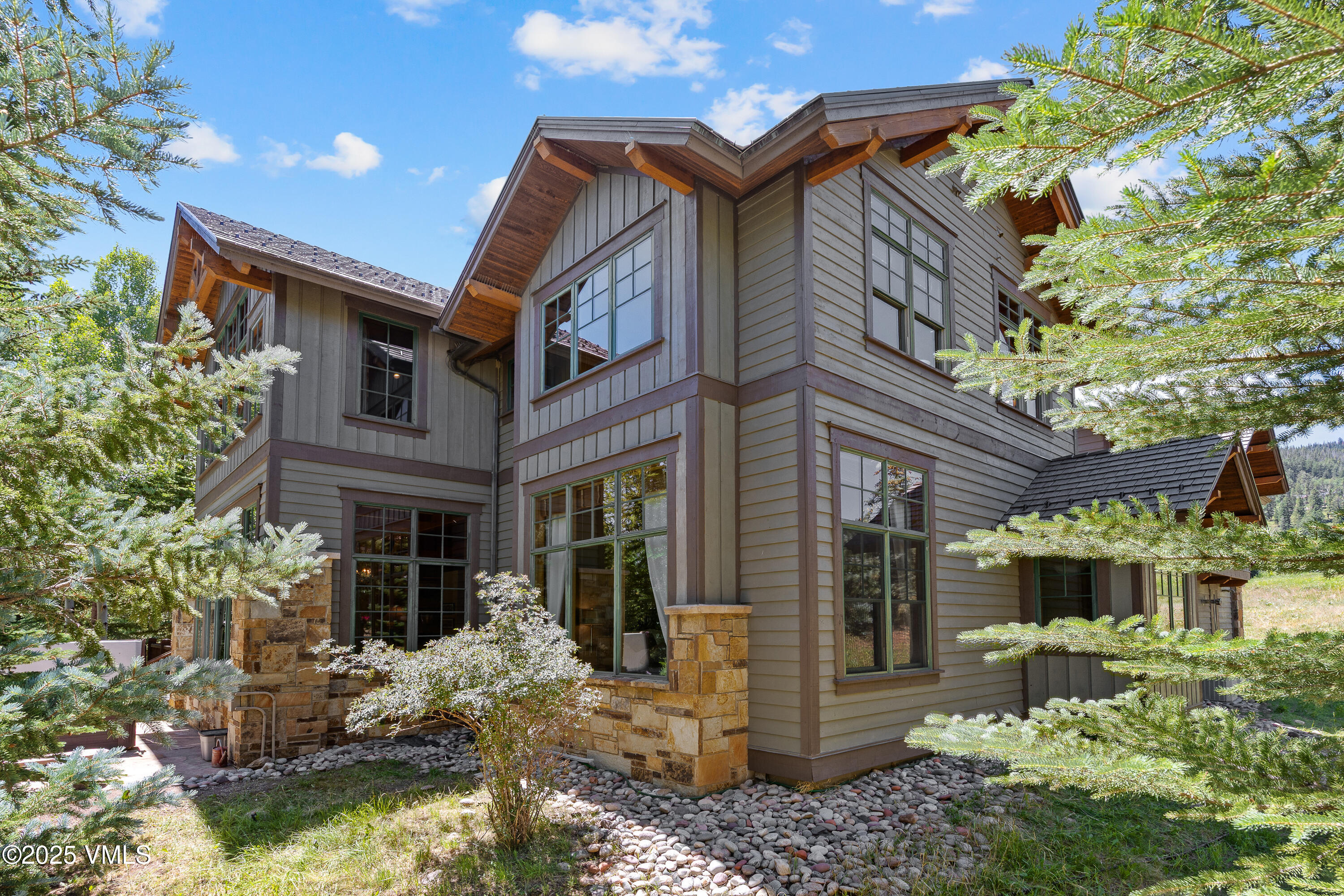 Edwards, Colorado, 81632, United States, 5 Bedrooms Bedrooms, ,6 BathroomsBathrooms,Residential,For Sale,1901108