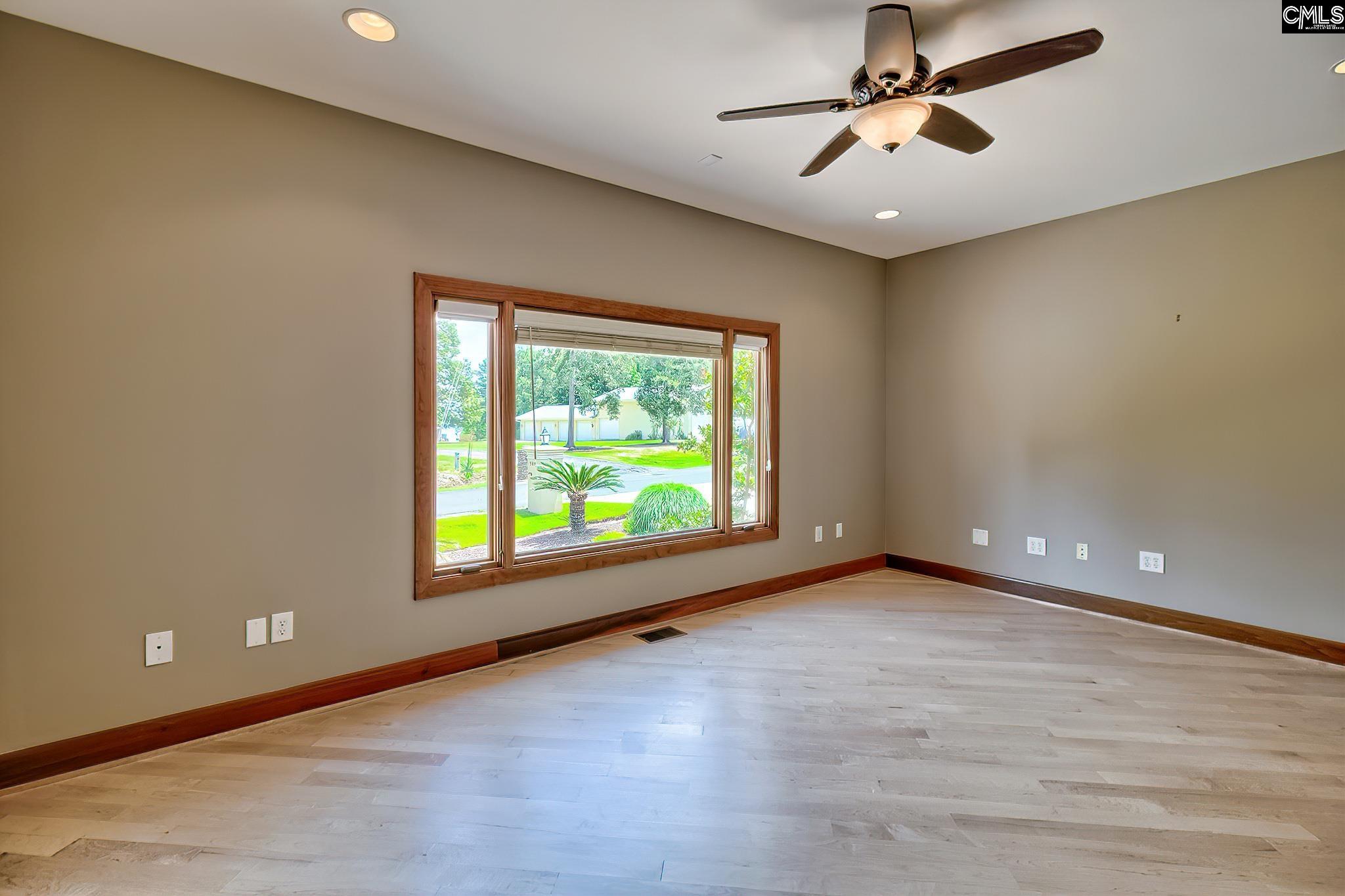 Chapin, South Carolina, 29036, United States, 5 Bedrooms Bedrooms, ,6 BathroomsBathrooms,Residential,For Sale,1910918