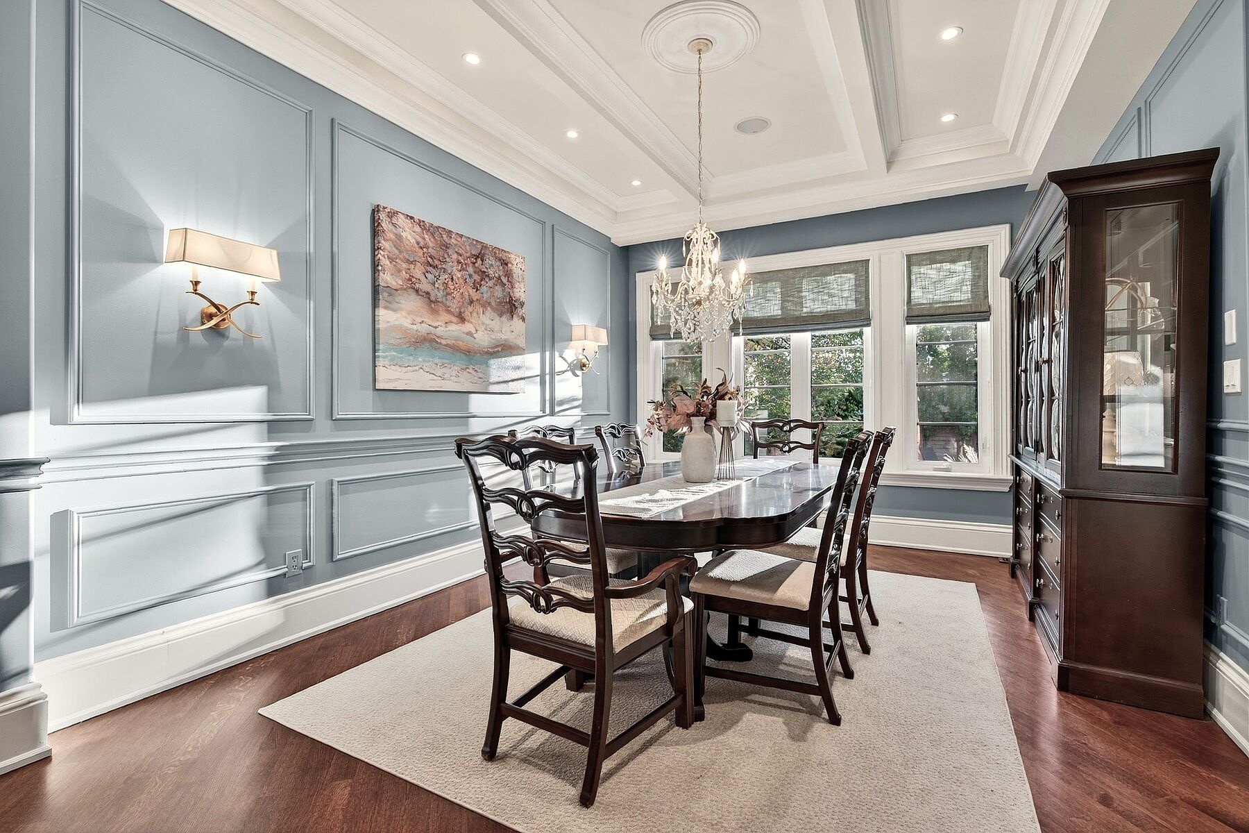  Beautifully Designed Home - 物件實景