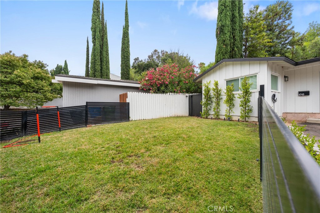 Woodland Hills, California, 91364, United States, 3 Bedrooms Bedrooms, ,2 BathroomsBathrooms,Residential,For Sale,1902441