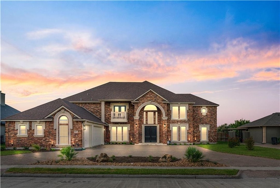 Corpus Christi, Texas, 78414, United States, 5 Bedrooms Bedrooms, ,5 BathroomsBathrooms,Residential,For Sale,1934691