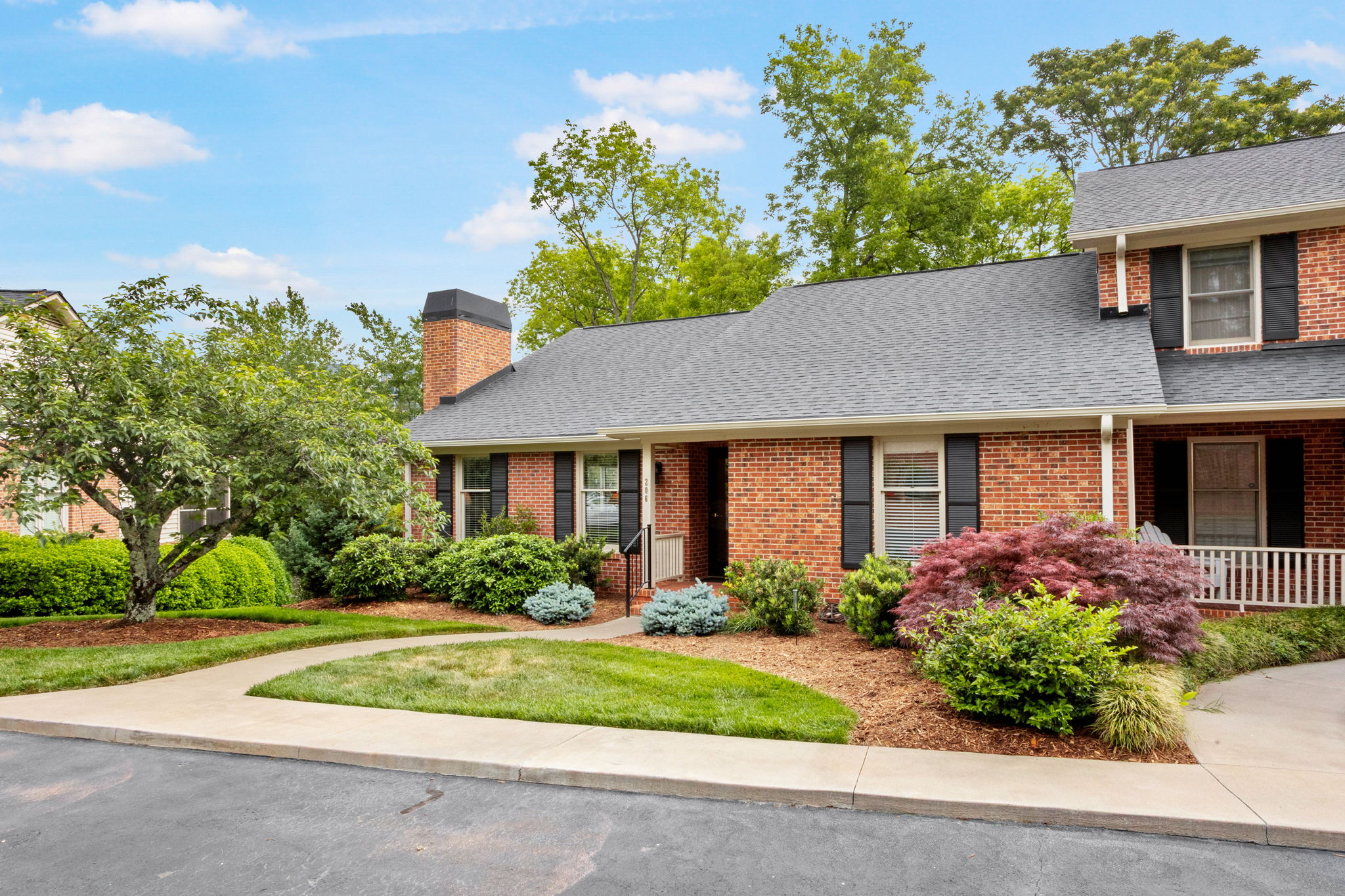  206 McDaniel Greene, Greenville, SC 29601 - 物件實景