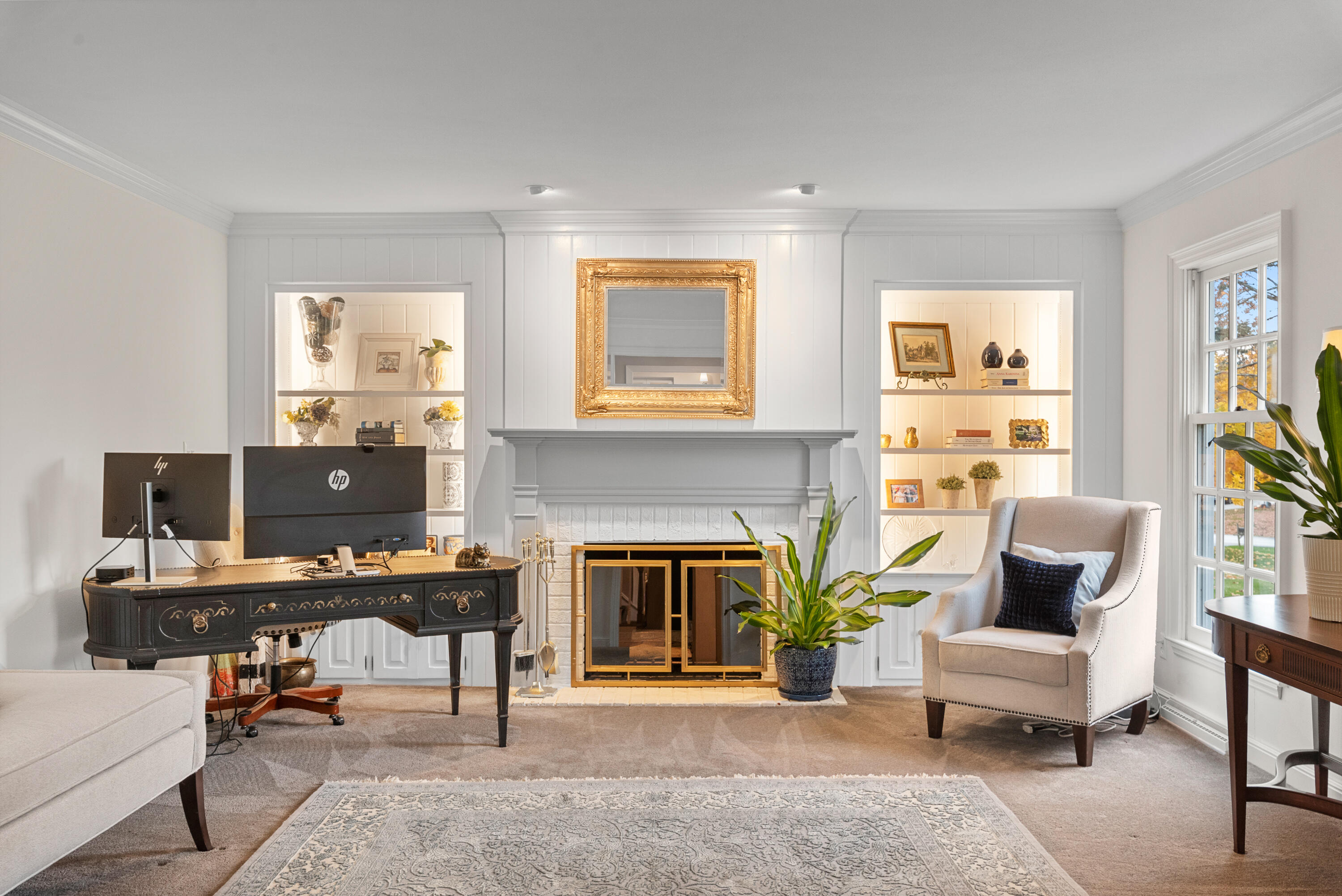 Mequon, Wisconsin, 53092, United States, 4 Bedrooms Bedrooms, ,3 BathroomsBathrooms,Residential,For Sale,1989588