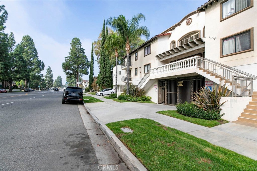 Granada Hills, California, 91344, United States, ,Residential,For Sale,1989571