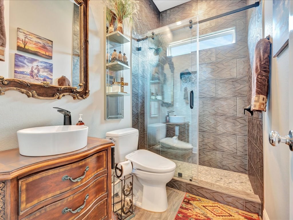 Lufkin, Texas, 75901, United States, 3 Bedrooms Bedrooms, ,2 BathroomsBathrooms,Residential,For Sale,1996440