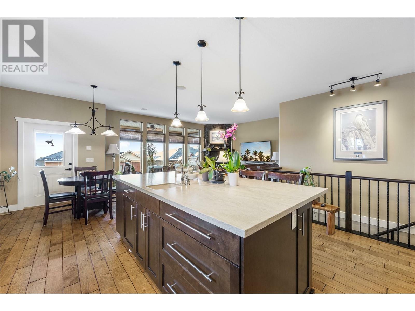 KELOWNA, British Columbia, V1P 1R7, CA, 5 Bedrooms Bedrooms, ,3 BathroomsBathrooms,Residential,For Sale,1837327