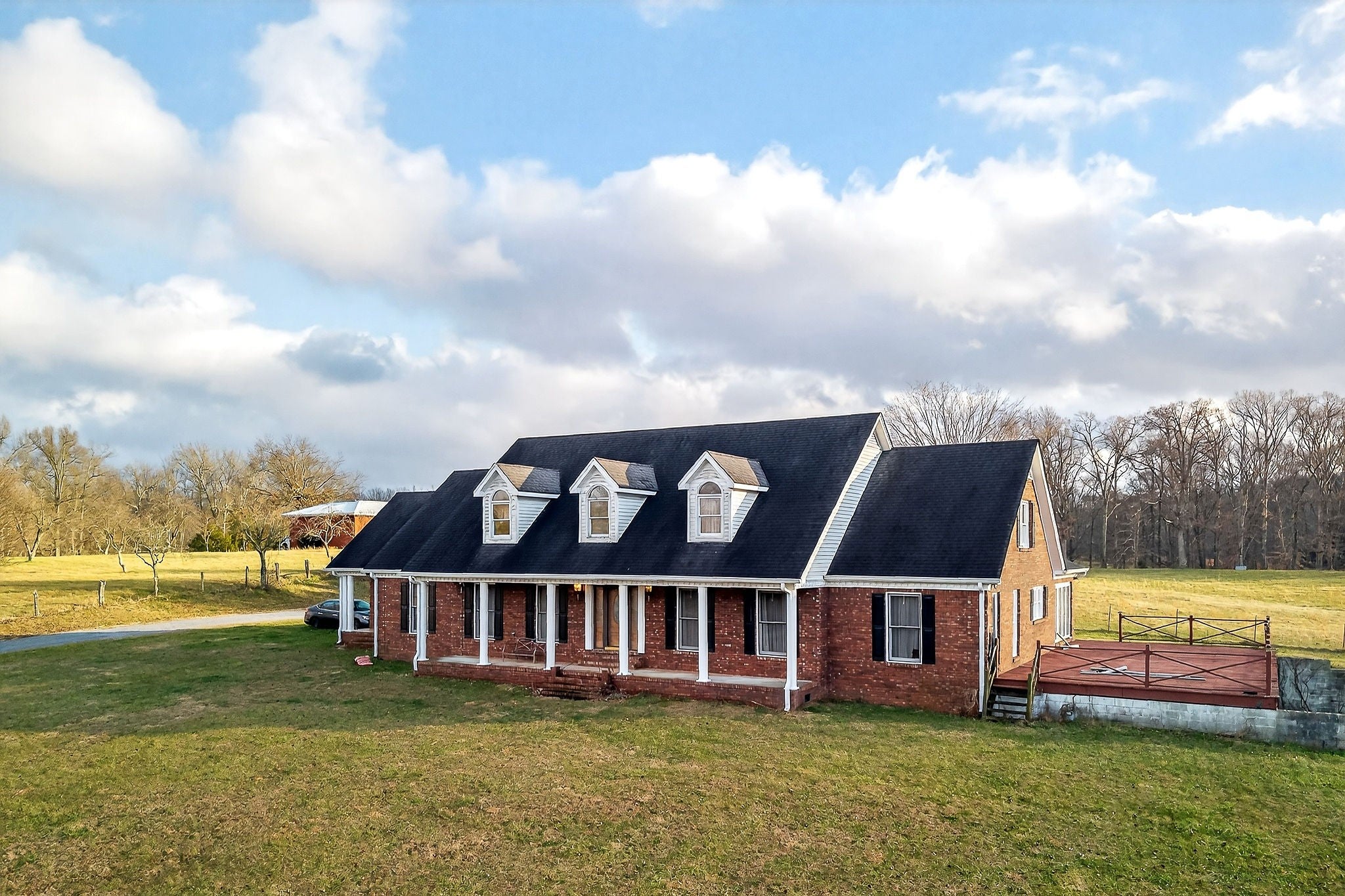 Smithville, Tennessee, 37166, United States, 6 Bedrooms Bedrooms, ,6 BathroomsBathrooms,Residential,For Sale,2008890