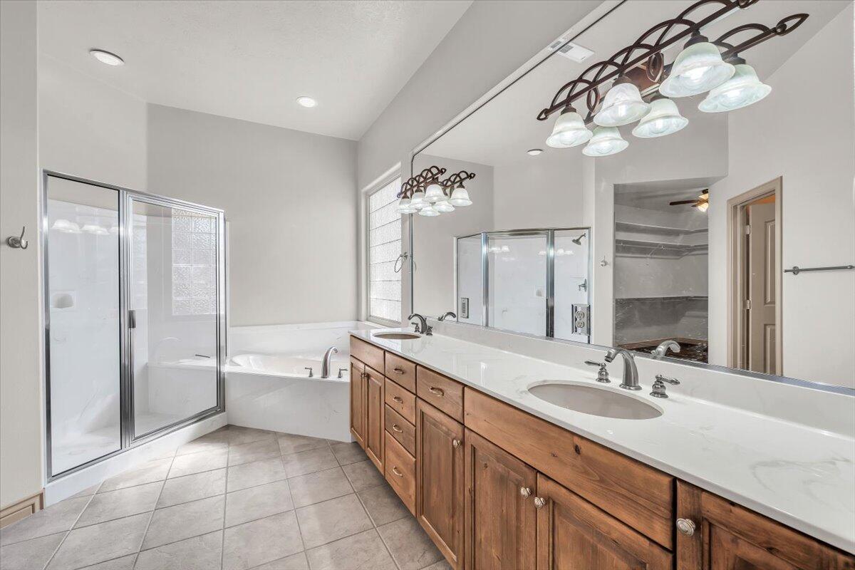 Washington, Utah, 84780, United States, 3 Bedrooms Bedrooms, ,2 BathroomsBathrooms,Residential,For Sale,1975260