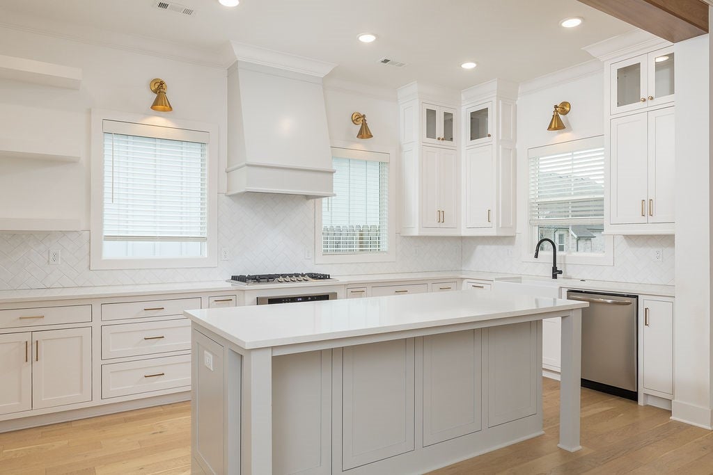 Springdale, Arkansas, 72762, United States, 3 Bedrooms Bedrooms, ,3 BathroomsBathrooms,Residential,For Sale,2001848