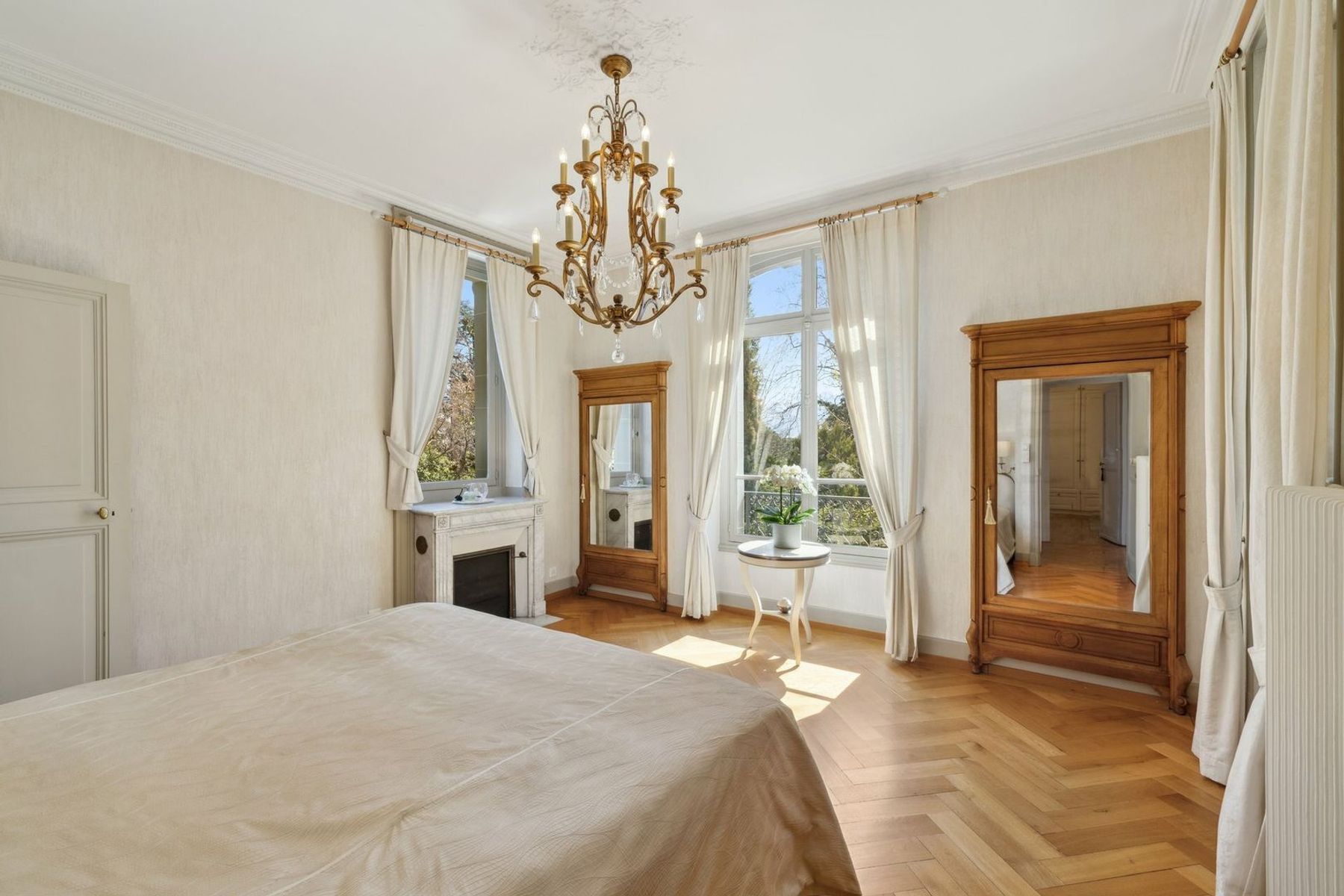  Prestigious property a few steps from the lakefront, lush parkland - 物件實景