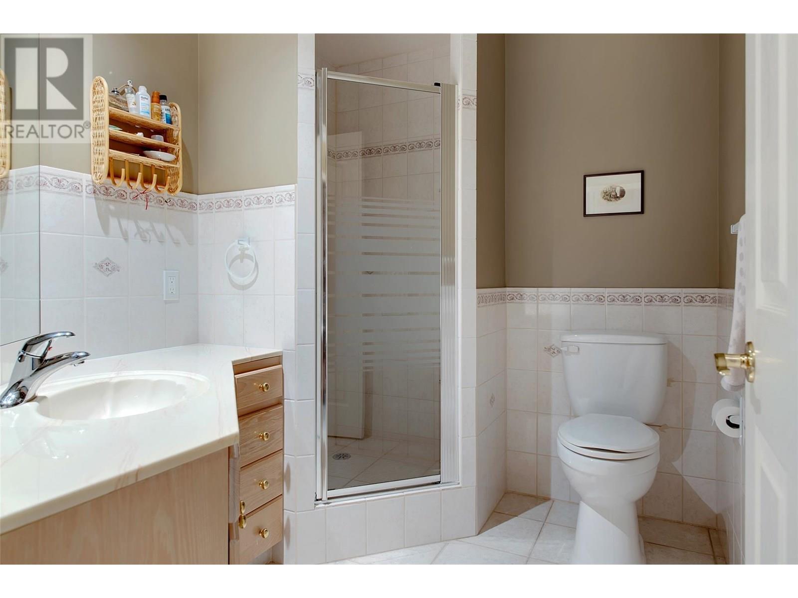 VERNON, British Columbia, V1H 1E8, CA, 3 Bedrooms Bedrooms, ,2 BathroomsBathrooms,Residential,For Sale,1948315