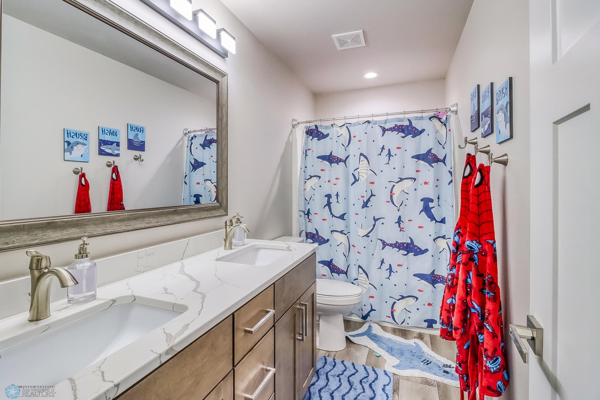 Hawley, Minnesota, 56549, United States, 5 Bedrooms Bedrooms, ,3 BathroomsBathrooms,Residential,For Sale,1984462