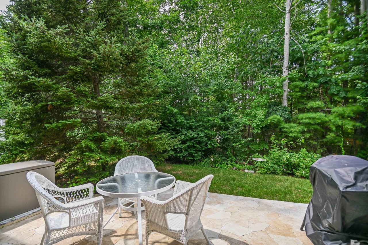 York, Maine, 03909, United States, 2 Bedrooms Bedrooms, ,2 BathroomsBathrooms,Residential,For Sale,1896893