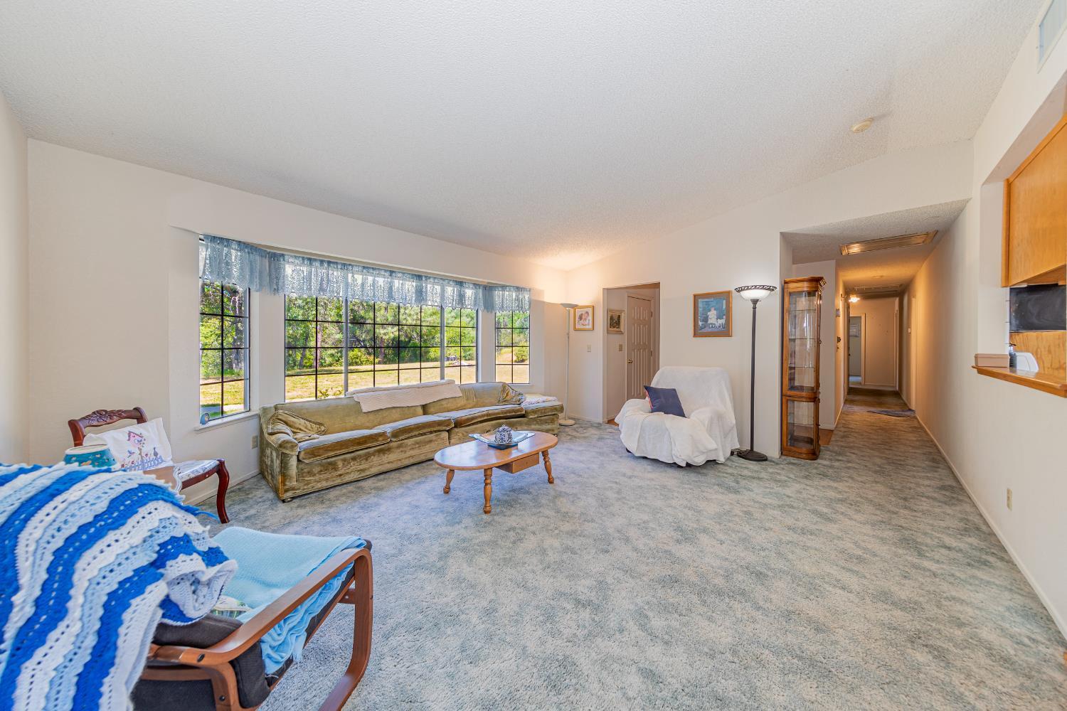 Oakhurst, California, 93644, United States, 4 Bedrooms Bedrooms, ,3 BathroomsBathrooms,Residential,For Sale,1974250