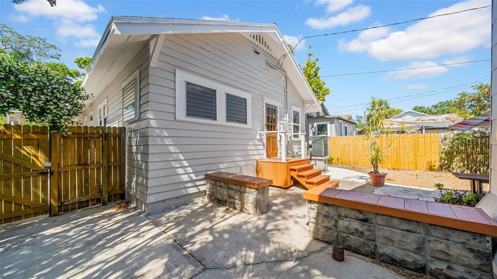 St Petersburg, Florida, 33705, United States, 3 Bedrooms Bedrooms, ,3 BathroomsBathrooms,Residential,For Sale,1778823
