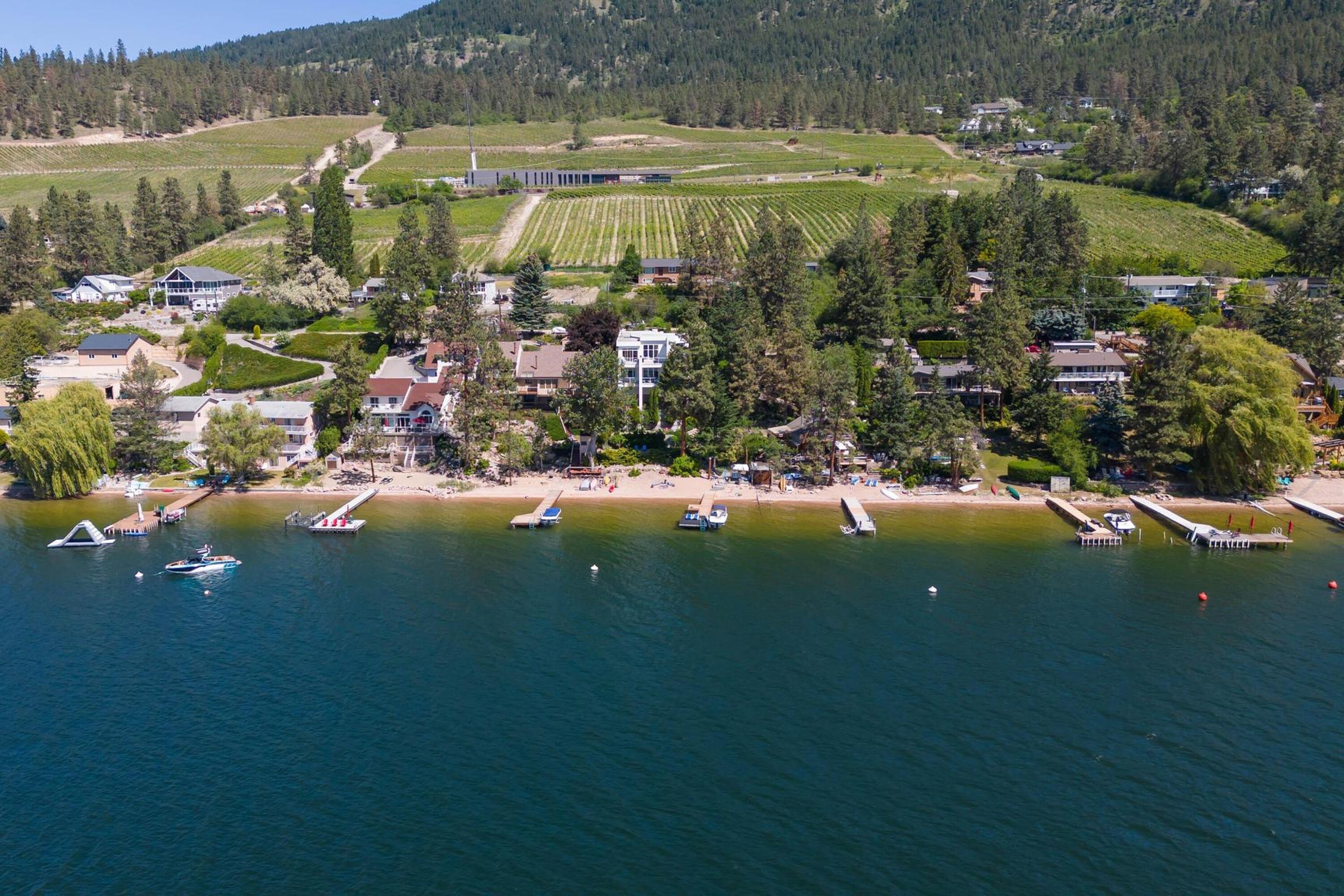  Modern Lakeshore Home - 物件實景