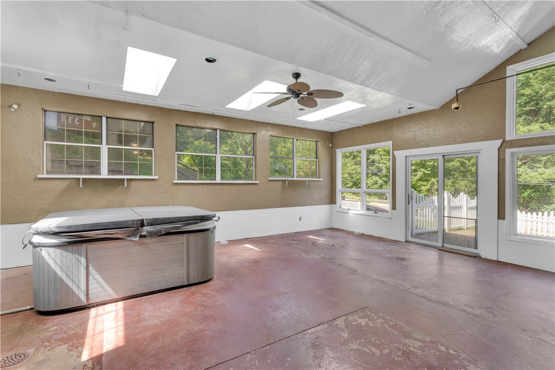 Harmar, Pennsylvania, 15024, United States, 3 Bedrooms Bedrooms, ,2 BathroomsBathrooms,Residential,For Sale,1877308