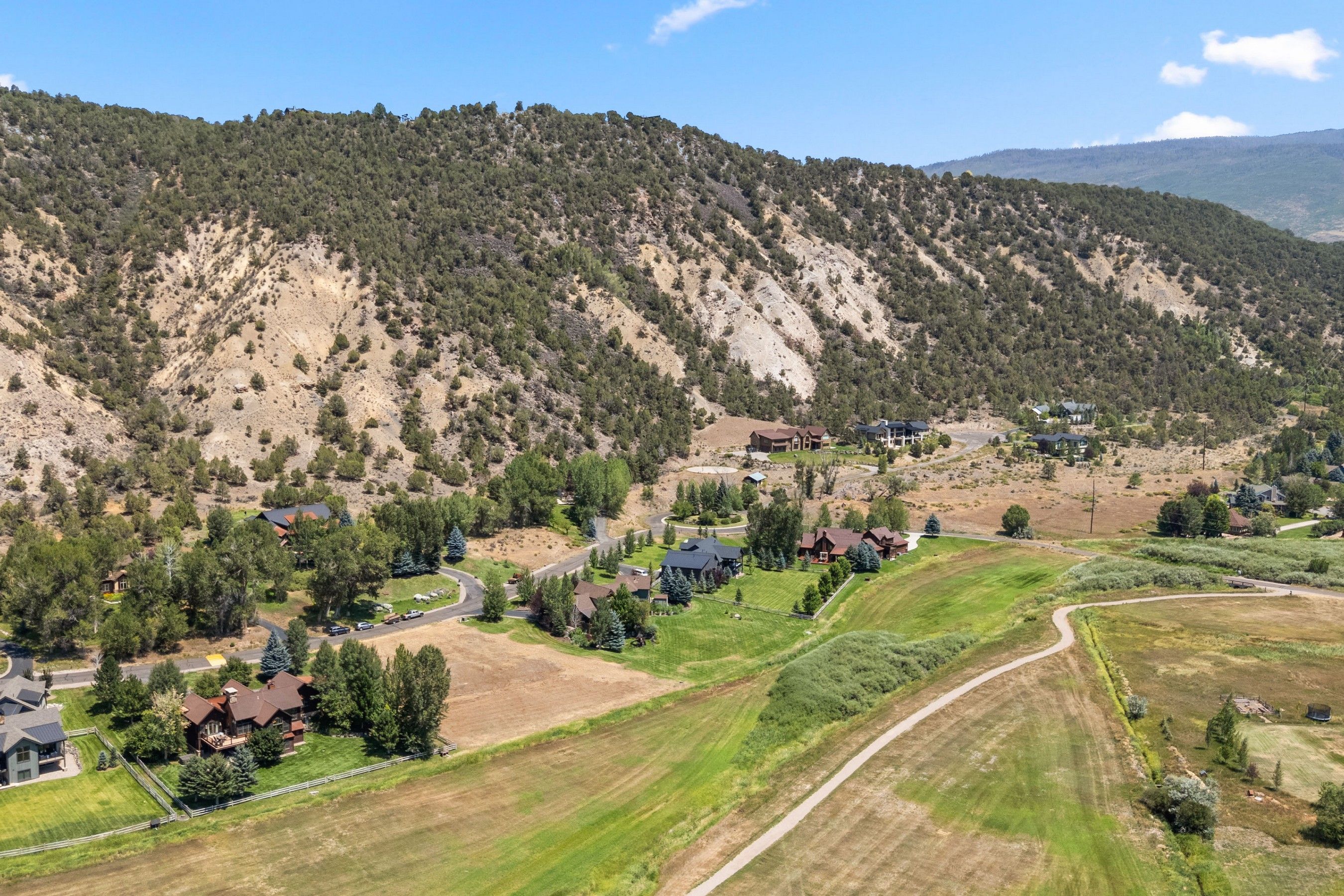  Privacy, Space and Mountain Living in Cerise Ranch - 物件實景