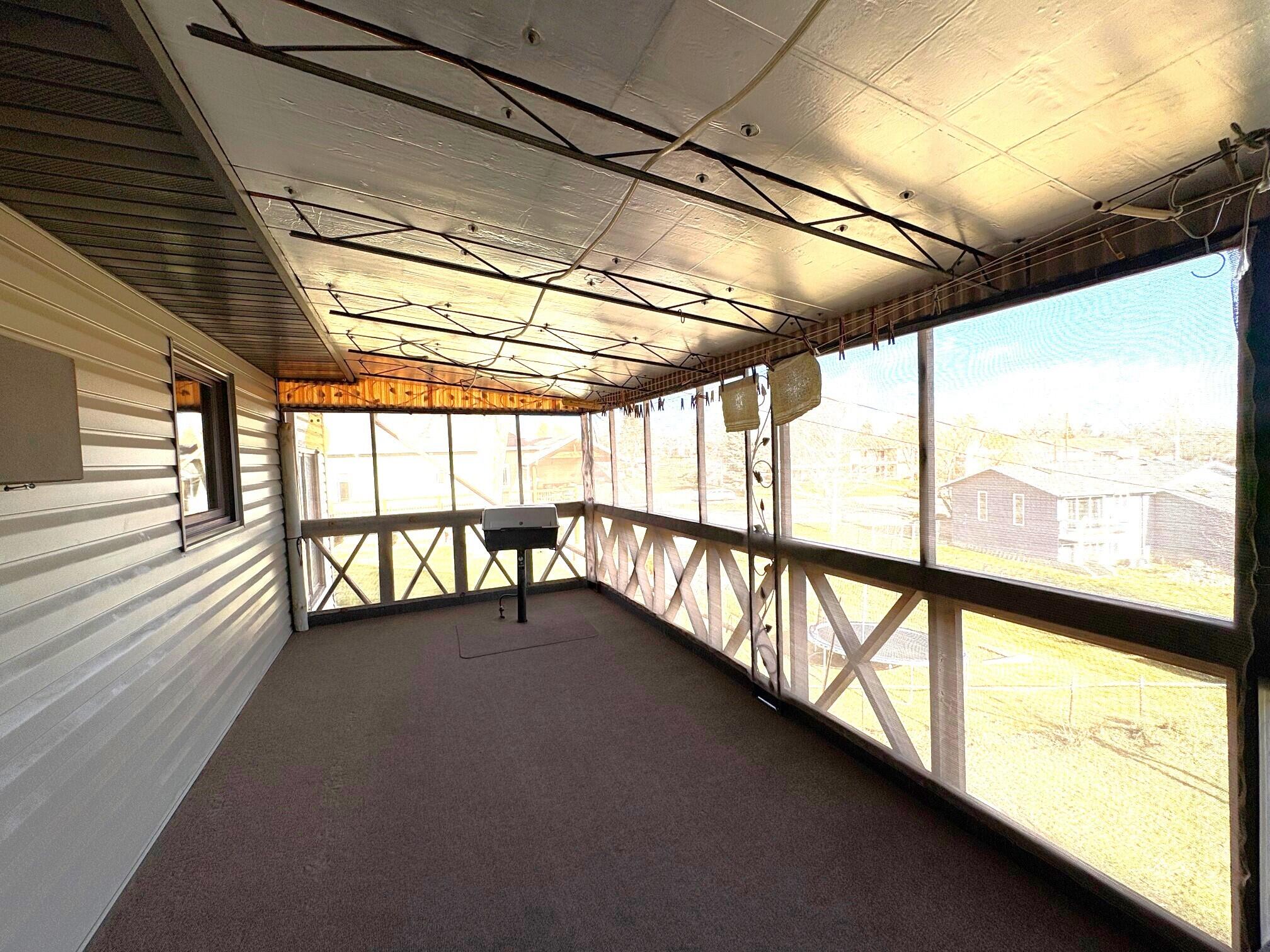 Buffalo, Wyoming, 82834, United States, 4 Bedrooms Bedrooms, ,3 BathroomsBathrooms,Residential,For Sale,2000125