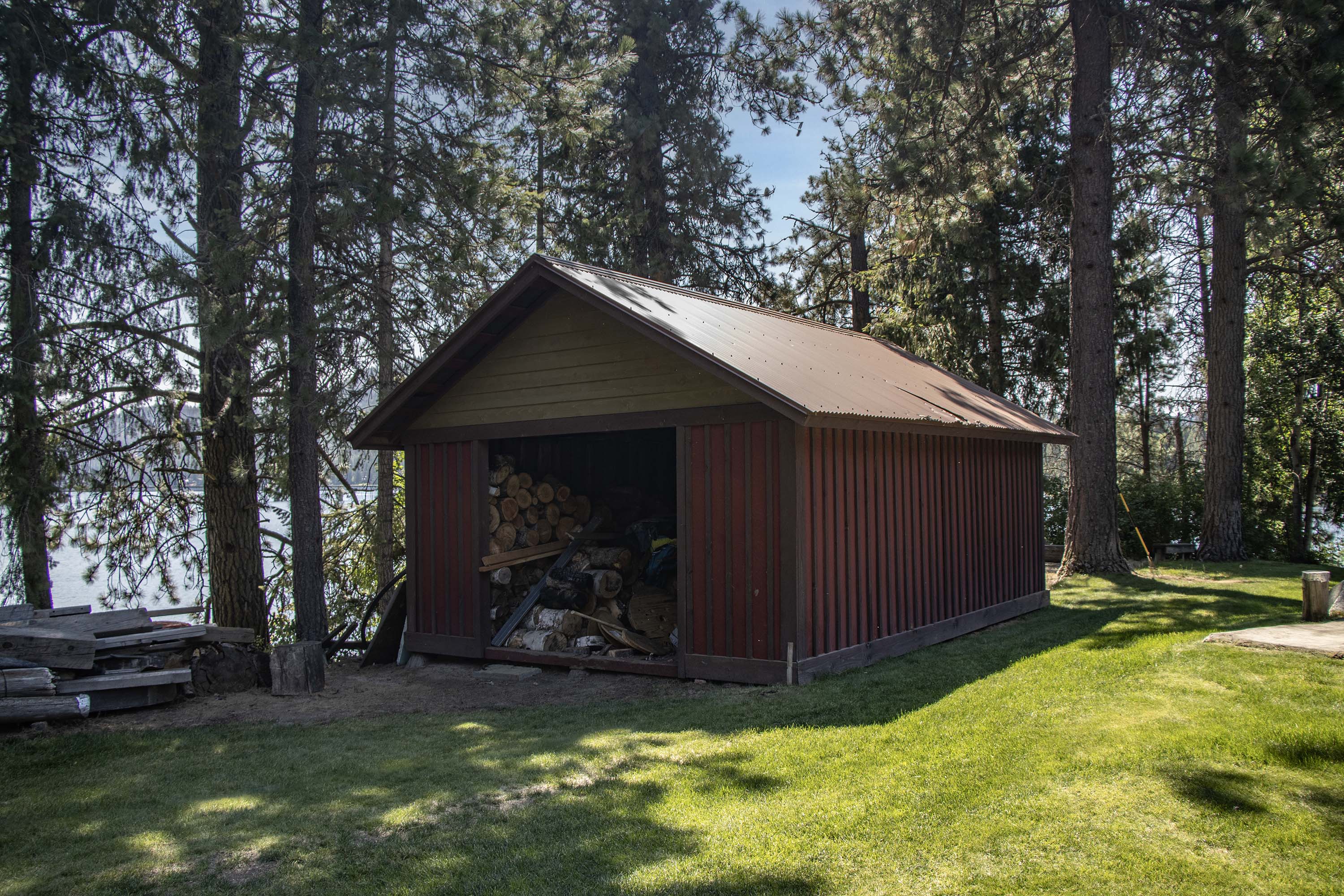 Sandpoint, Idaho, 83864, United States, 2 Bedrooms Bedrooms, ,4 BathroomsBathrooms,Residential,For Sale,1806623