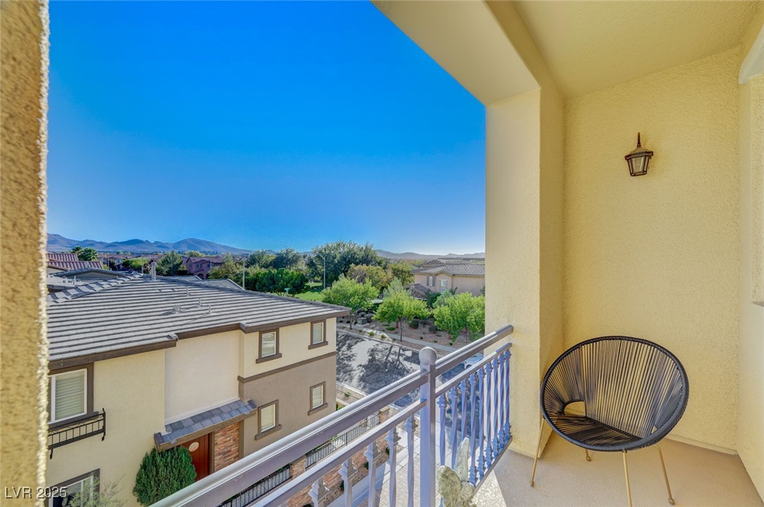 Henderson, Nevada, 89044, United States, 4 Bedrooms Bedrooms, ,3 BathroomsBathrooms,Residential,For Sale,1991497