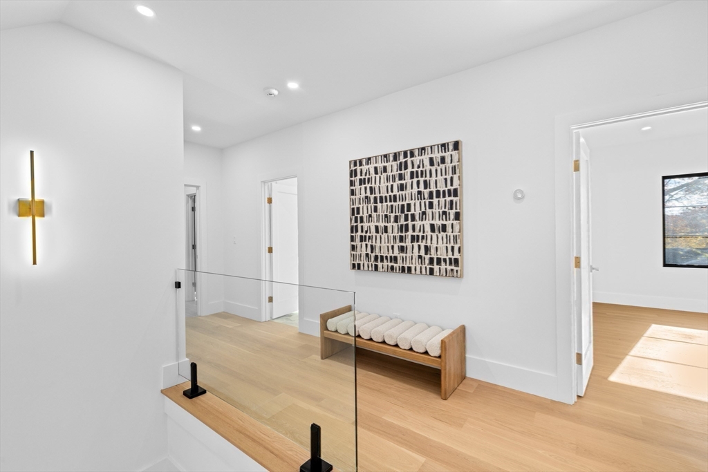 Newton, Massachusetts, 02461, United States, 7 Bedrooms Bedrooms, ,8 BathroomsBathrooms,Residential,For Sale,1995723