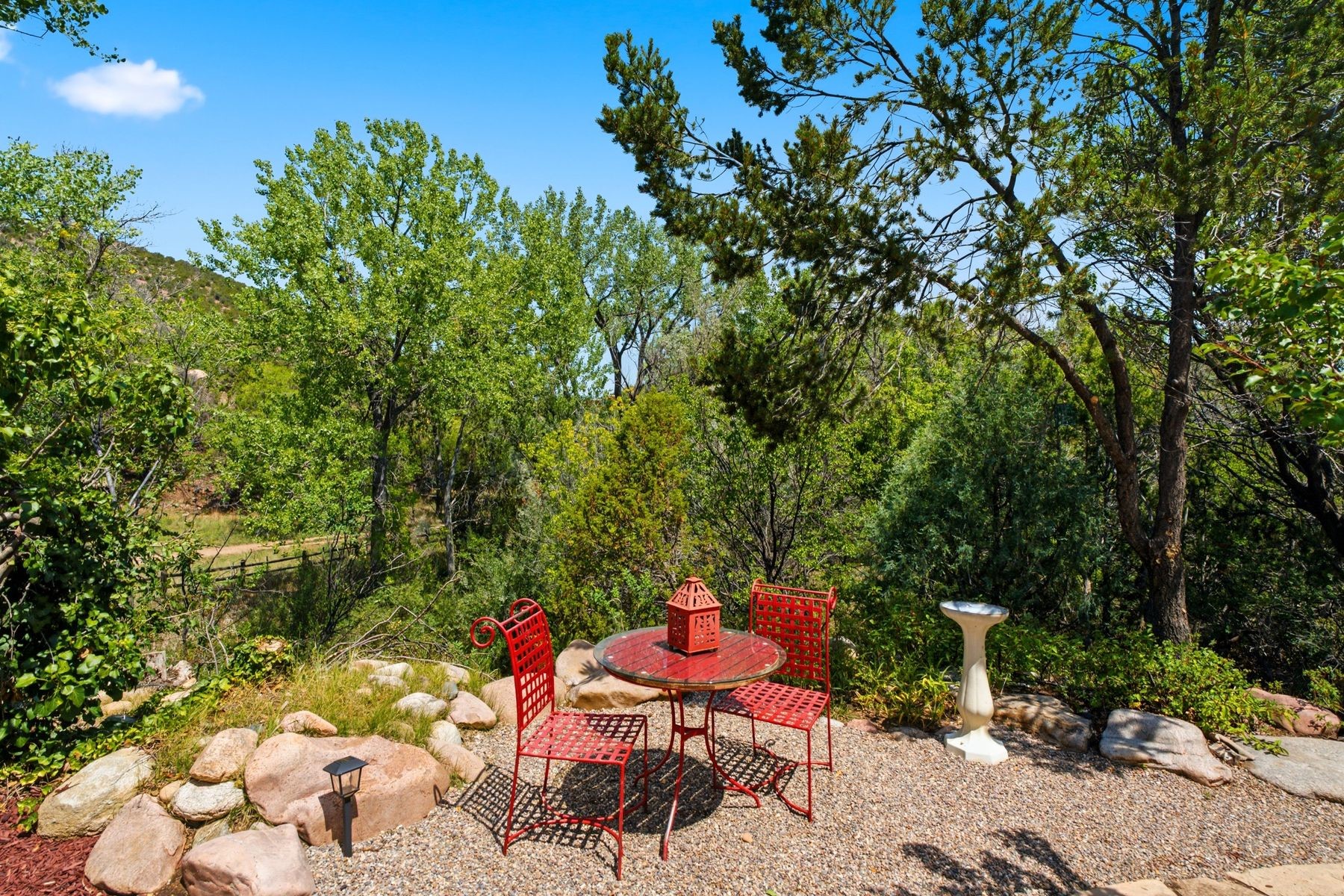  1463 and 1465 Upper Canyon Rd - 物件實景