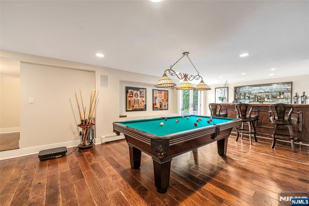 Cliffside Park, New Jersey, 07010, United States, 4 Bedrooms Bedrooms, ,5 BathroomsBathrooms,Residential,For Sale,1998497