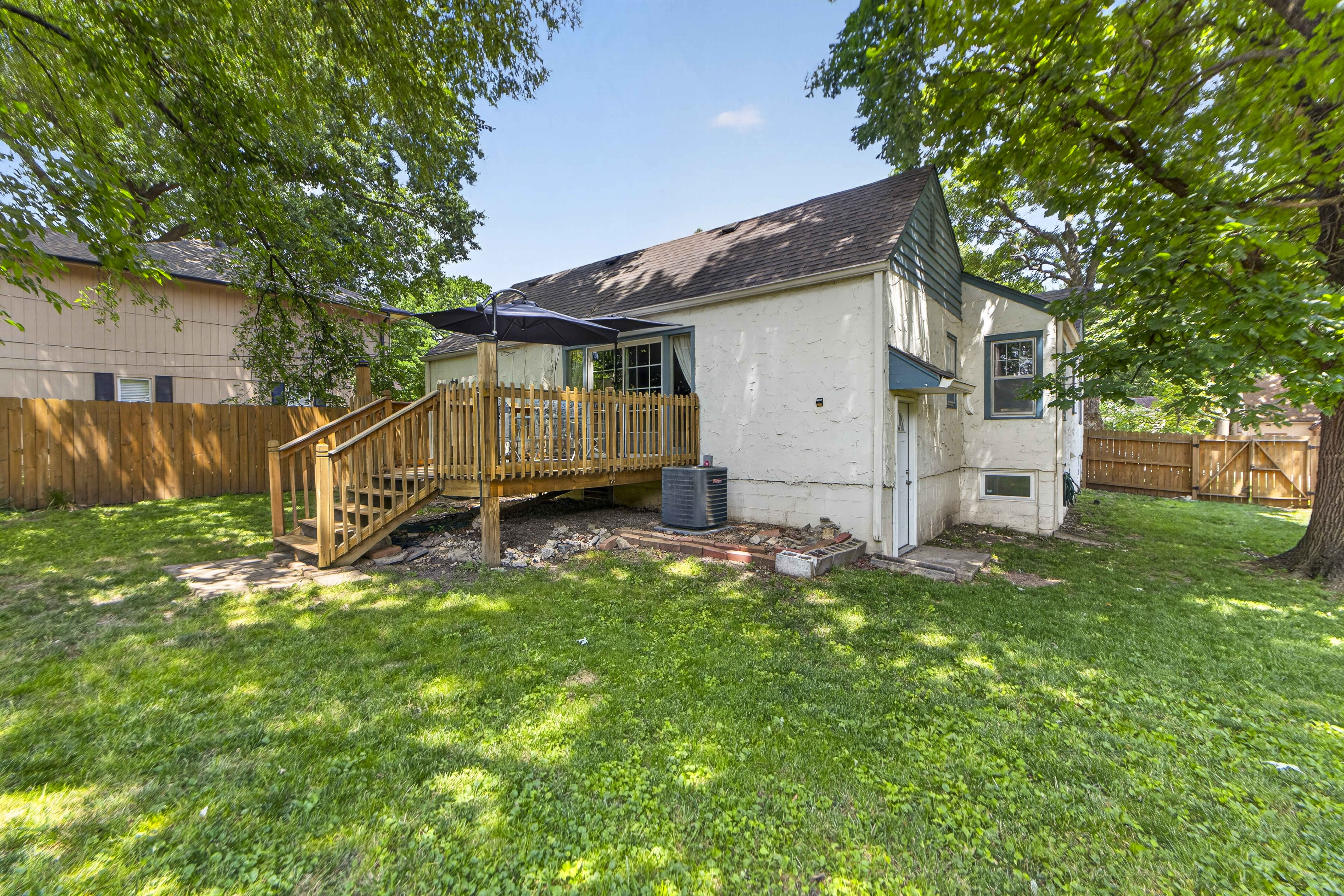  5718 Maple Street, Mission, KS 66202 - 物件實景