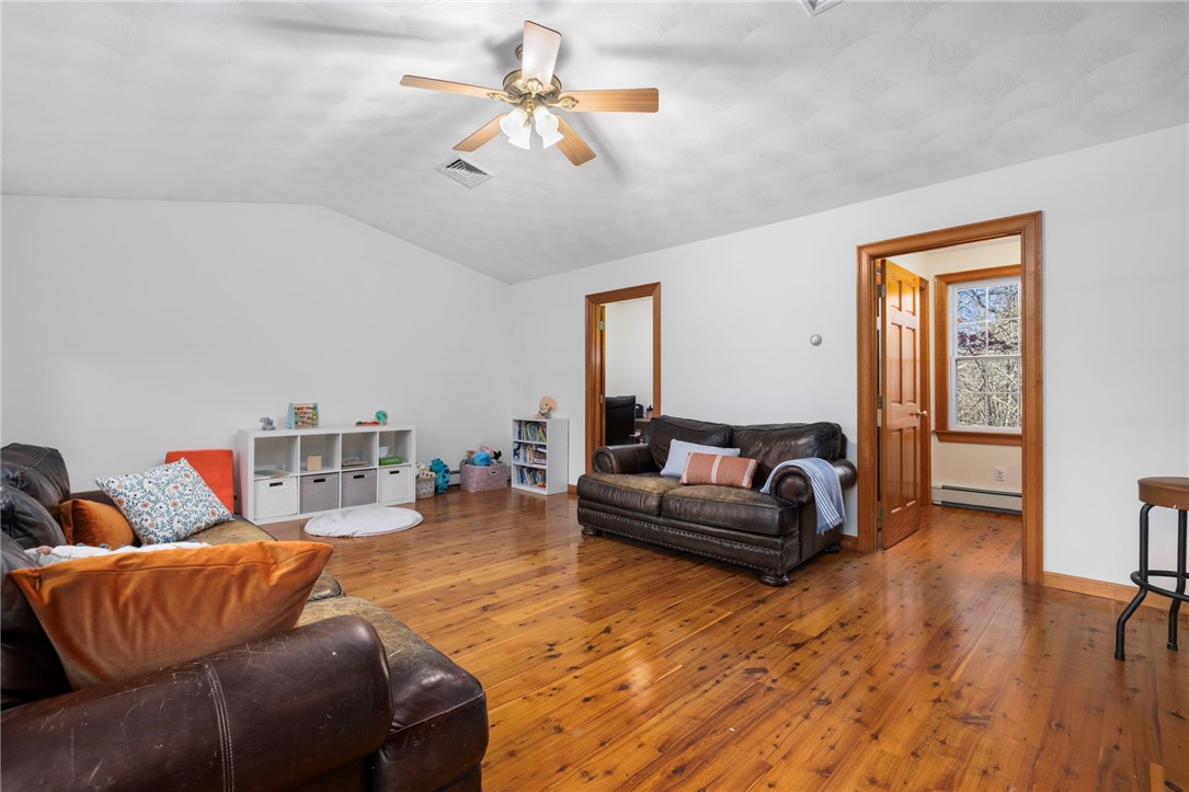 Richmond, Rhode Island, 02898, United States, 3 Bedrooms Bedrooms, ,3 BathroomsBathrooms,Residential,For Sale,1996089