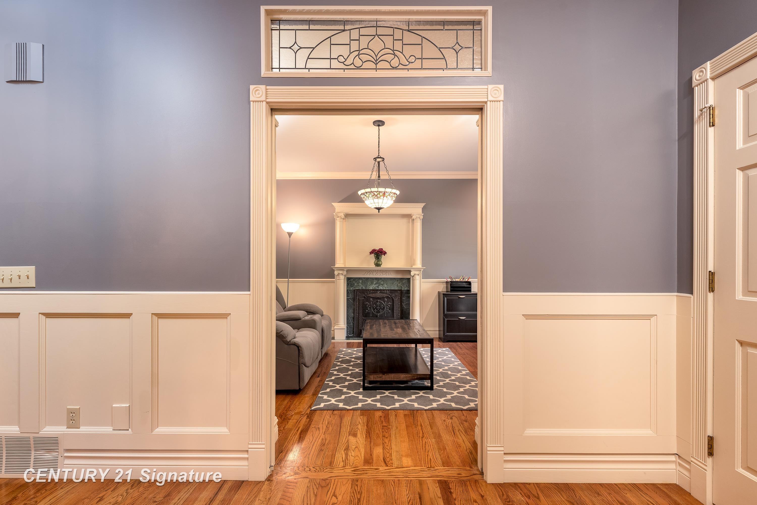 Midland, Michigan, 48642, United States, 5 Bedrooms Bedrooms, ,6 BathroomsBathrooms,Residential,For Sale,1977241