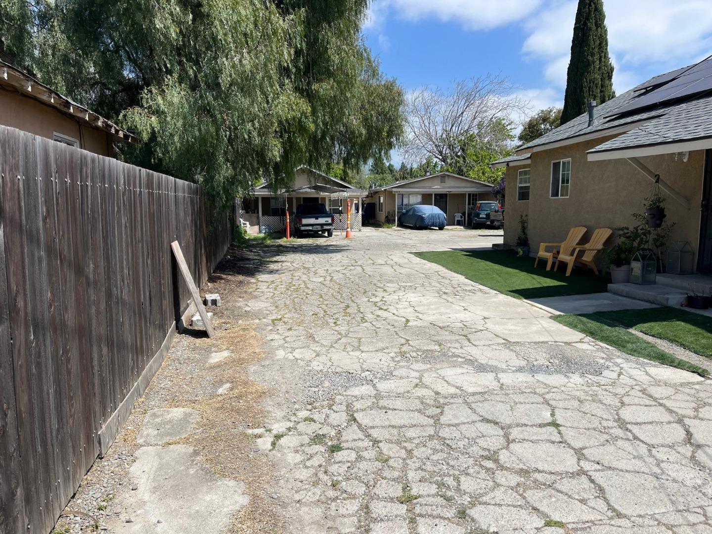 San Jose, California, 95116, United States, 4 Bedrooms Bedrooms, ,2 BathroomsBathrooms,Residential,For Sale,1794588