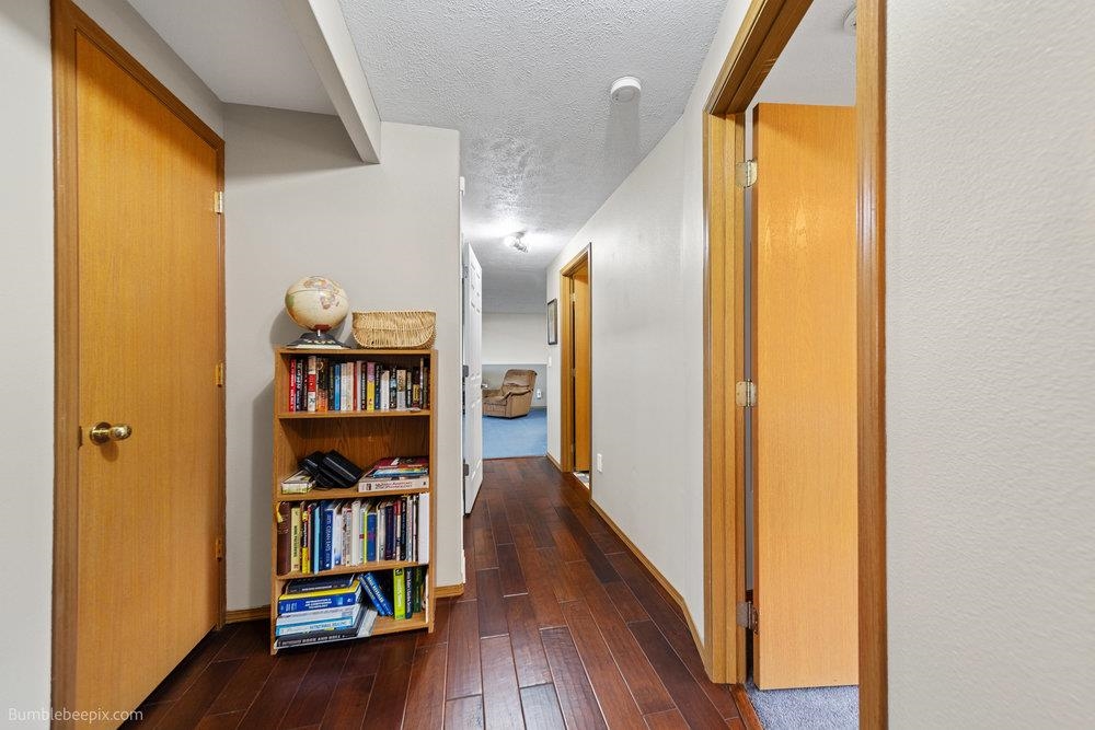 Newman Lake, Washington, 99025, United States, 4 Bedrooms Bedrooms, ,2 BathroomsBathrooms,Residential,For Sale,1987329