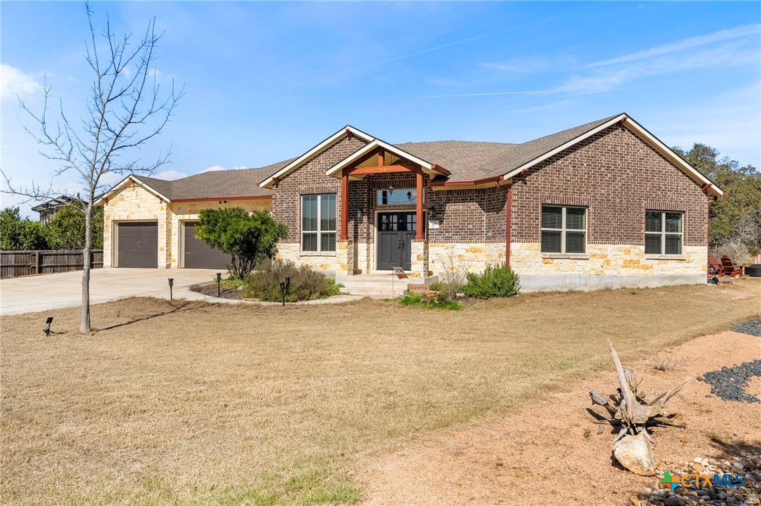 Fischer, Texas, 78623, United States, 4 Bedrooms Bedrooms, ,2 BathroomsBathrooms,Residential,For Sale,1947400