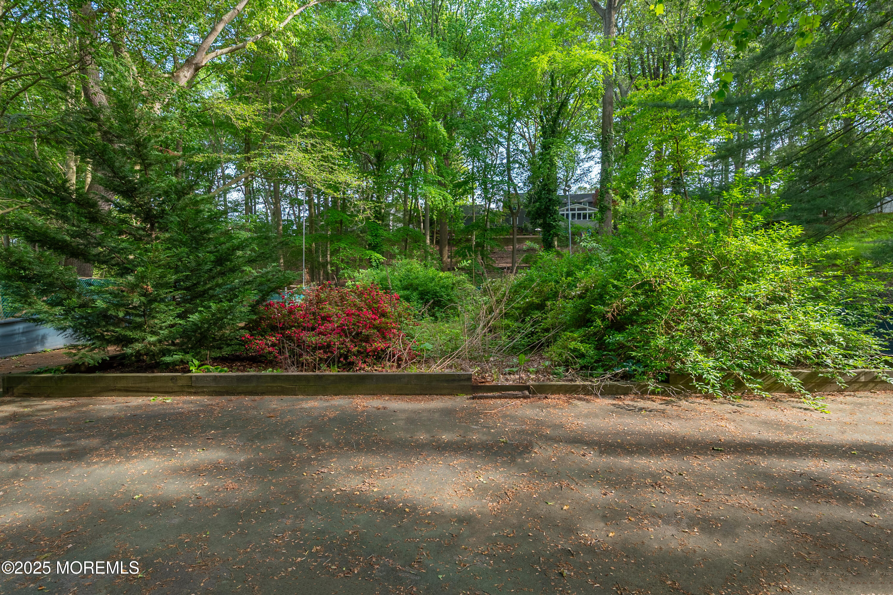 Middletown, New Jersey, 07748, United States, 5 Bedrooms Bedrooms, ,5 BathroomsBathrooms,Residential,For Sale,1904481
