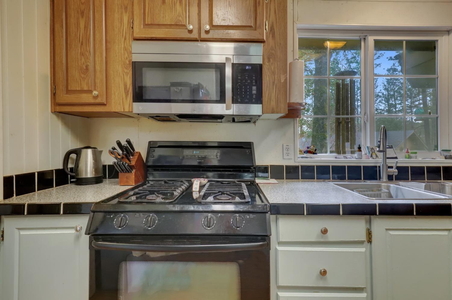 Nevada City, California, 95959, United States, 3 Bedrooms Bedrooms, ,2 BathroomsBathrooms,Residential,For Sale,1766144