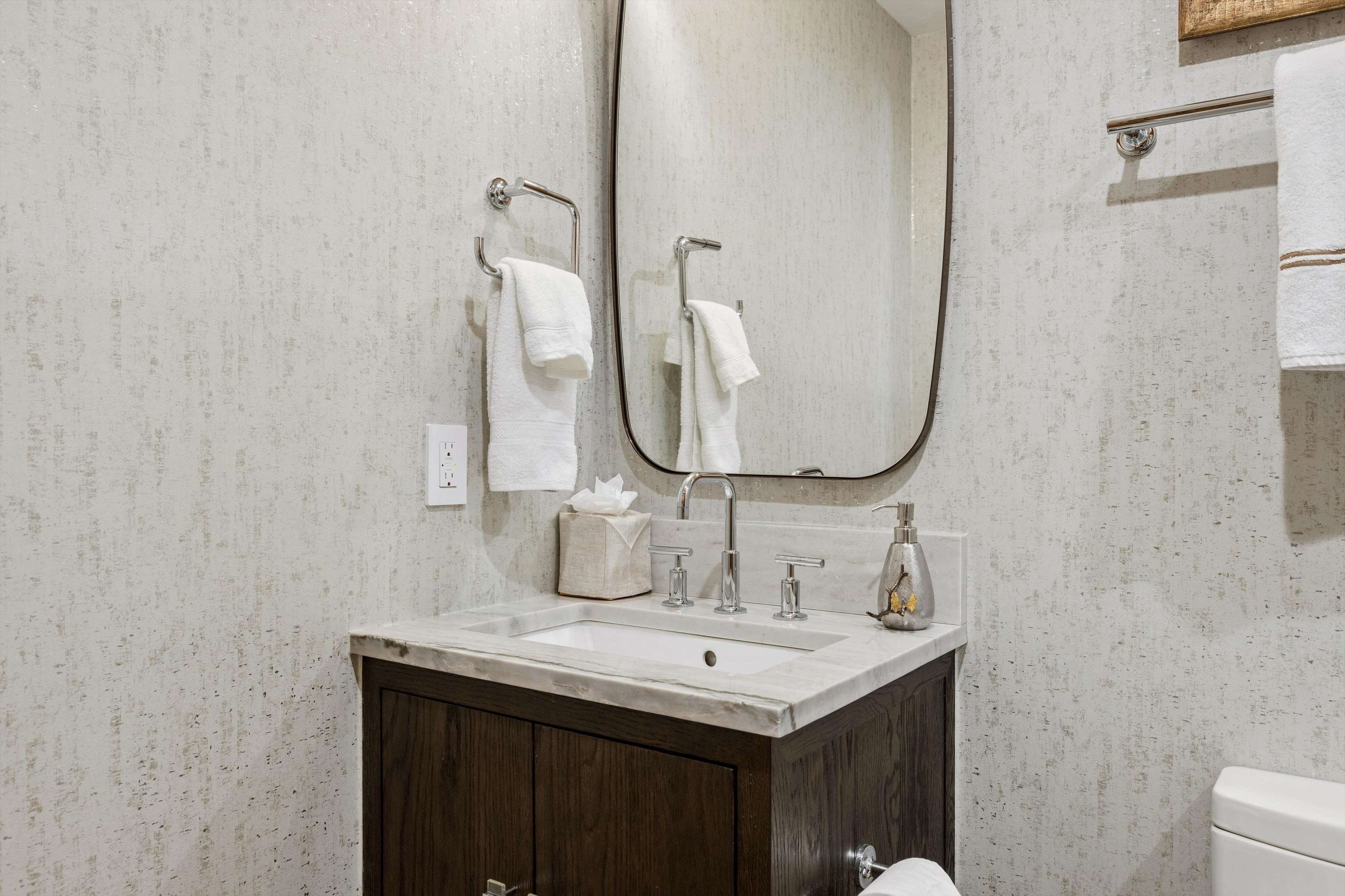  434 S Frontage Road E, Vail, CO, 81657 - 物件實景
