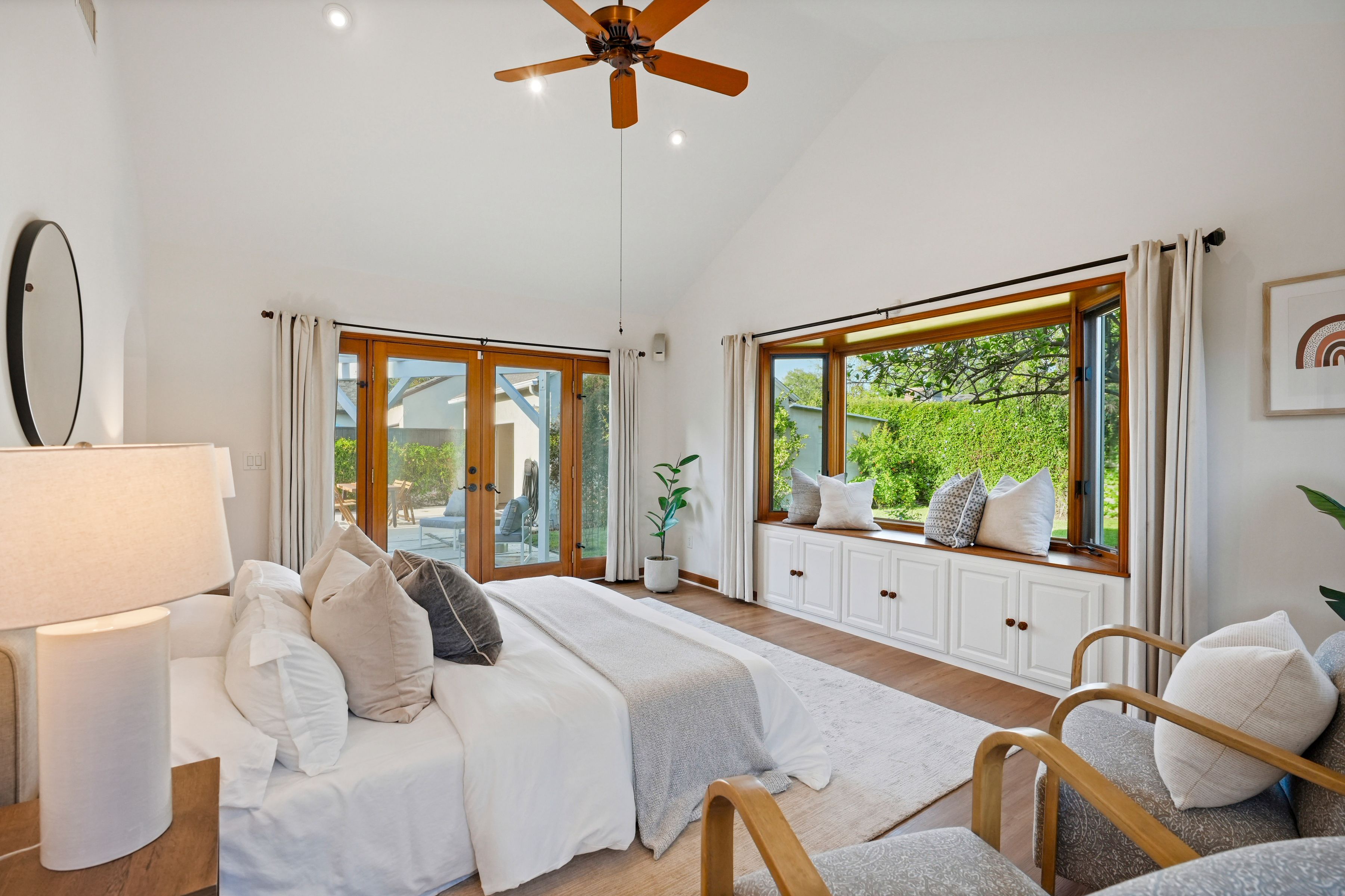  6506 Colbath Avenue - 物件實景