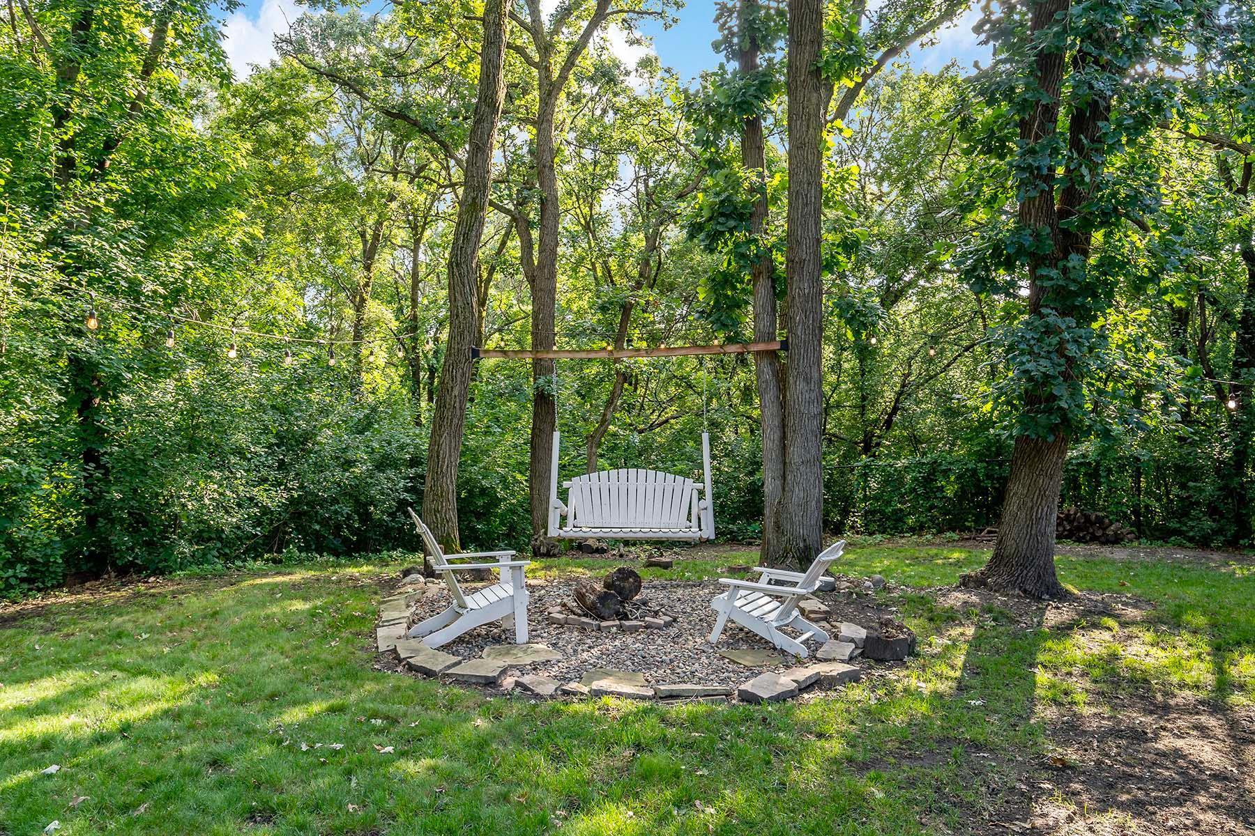 Burnsville, Minnesota, 55306, United States, 5 Bedrooms Bedrooms, ,3 BathroomsBathrooms,Residential,For Sale,1924663